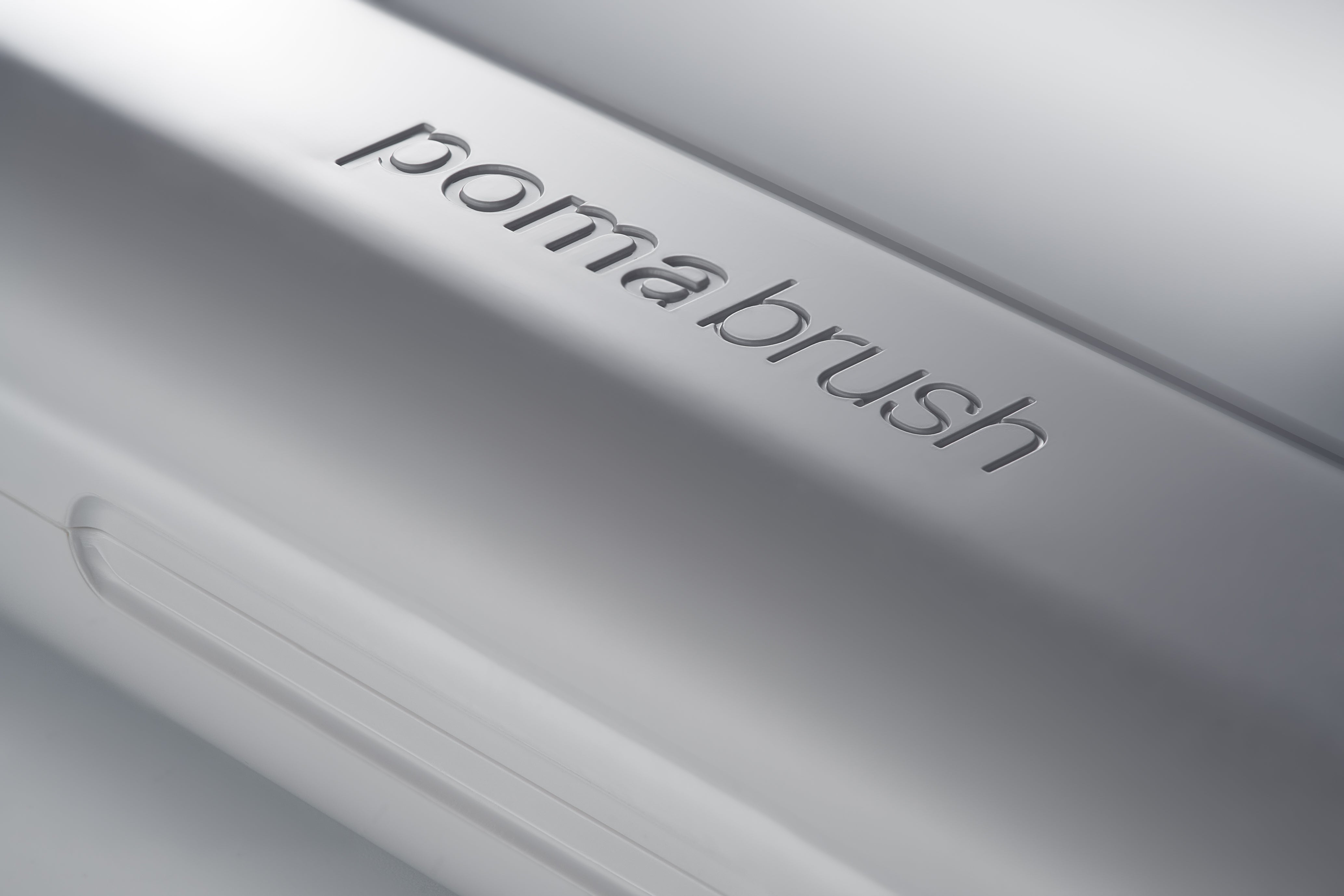 PomaBrush case